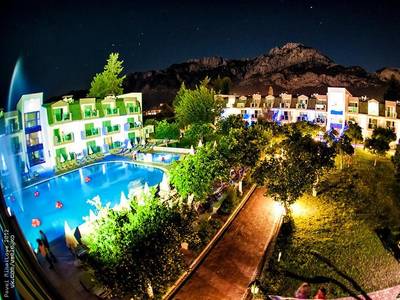 Monna Roza Garden Resort