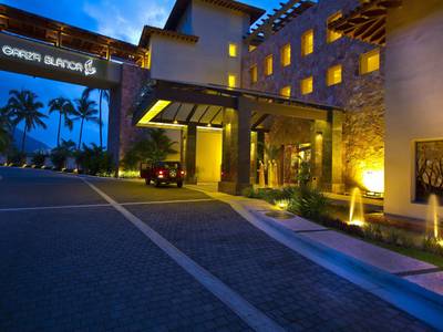 Garza Blanca Preserve Resort & Spa