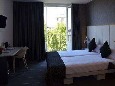 Petit Palace Santa Barbara