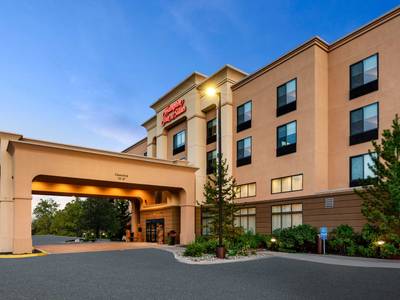 Hampton Inn & Suites Fairbanks