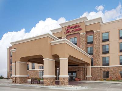 Hampton Inn & Suites Watertown