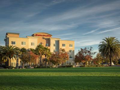 Hampton Inn And Suites Suisun City Waterfront
