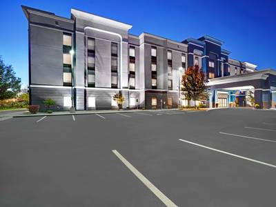 Hampton Inn & Suites Syracuse Erie Blvd/I-690