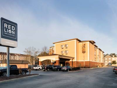 Red Lion Inn & Suites Saraland