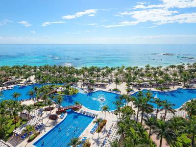 Barcelo Maya Tropical