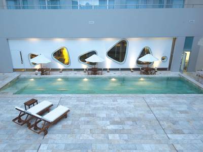 Dazzler Tower Recoleta