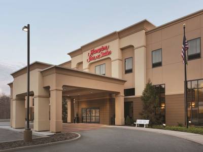 Hampton Inn & Suites Mahwah