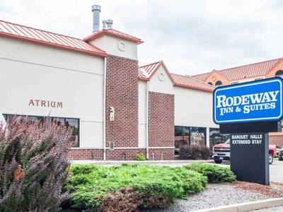 Rodeway Inn & Suites Milwaukee Airport