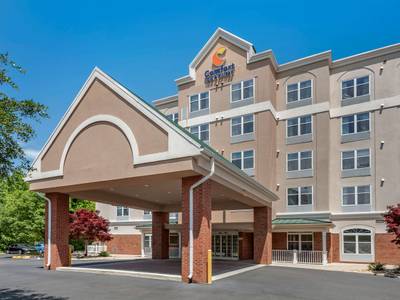 Comfort Inn & Suites Virginia Beach - Norfolk Airport