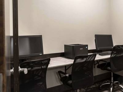 Clarion Inn Copper King Convention Center