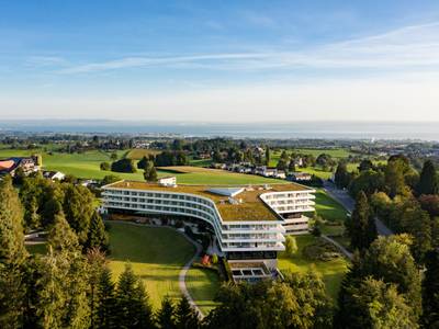 Oberwaid - Das Hotel. Die Klinik.