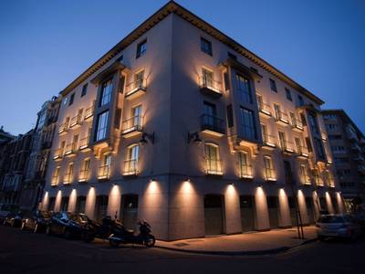 Nexus Valladolid Suites & Hotel