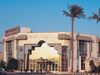 Cataract Pyramids Resort