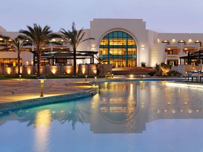 Mövenpick Resort & Spa Soma Bay