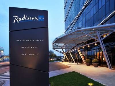 Radisson Blu Plaza Hotel