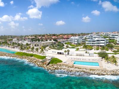 Papagayo Beach Hotel