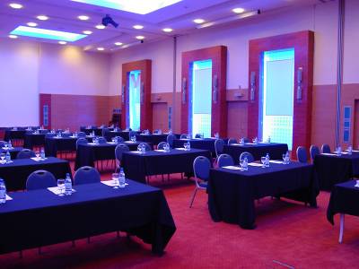 Ramada Bucharest Parc Hotel