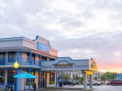 Celebration Suites At Old Town