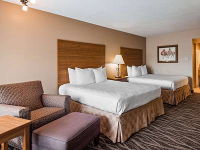 Best Western Plus Saddleback Inn & Conference Center