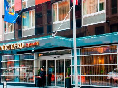 Courtyard New York Manhattan / Times Square West