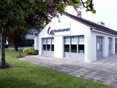 Hotel Campanile Les Ulis