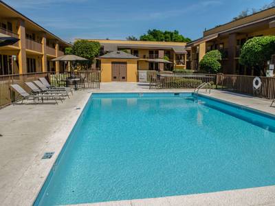 Quality Inn At Eglin AFB (Air Force Base)