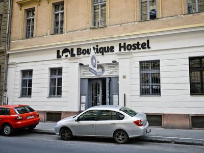 LOL Boutique Hostel
