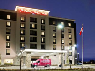 Hampton Inn & Suites By Hilton Saskatoon Airport