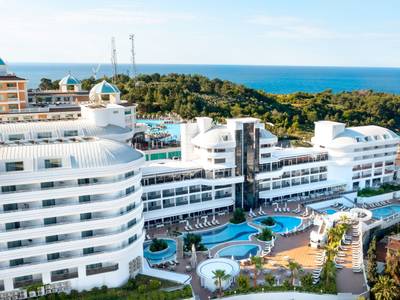 Laguna Beach Alya Resort