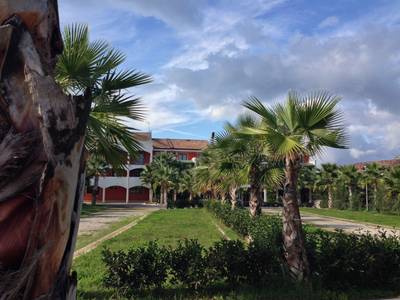 Prince Franklyn Hotel