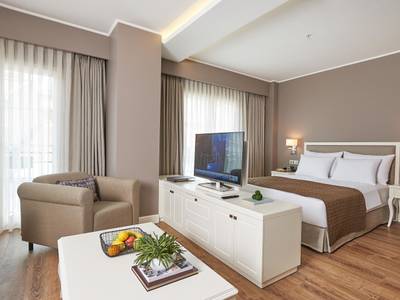 Renata Suites Boutique Hotel