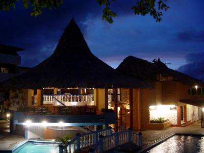 Hotel Puerta Del Sol