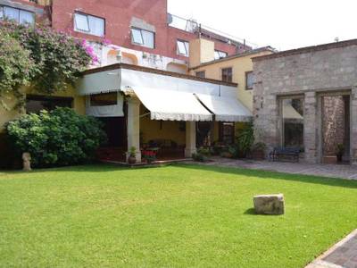 Howard Johnson Calle Real