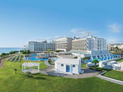 Pernera Beach Hotel