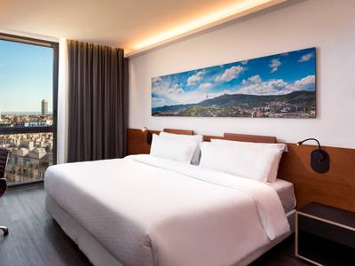 Four Points by Sheraton Diagonal