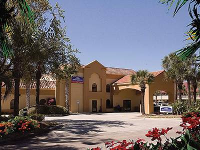 Clarion Inn & Suites at International Drive