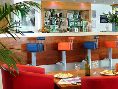 Holiday Inn Express Park Royal