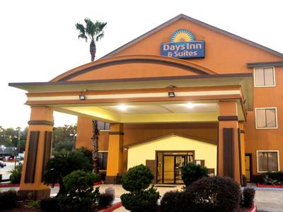 Days Inn and Suites & Suites Houston North