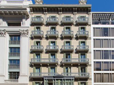 Room Mate Anna Hotel