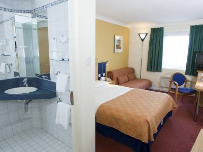 Holiday Inn Express Bristol-North