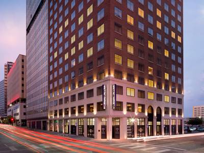 Hampton Inn & Suites Dallas Downtown