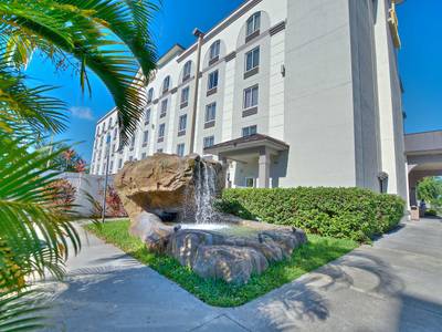 Best Western Airport Inn & Suites