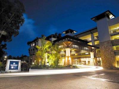 Pullman Palm Cove Sea Temple Resort & Spa