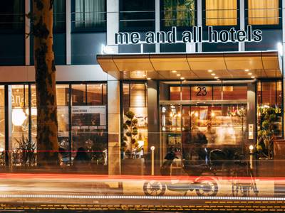 me and all  düsseldorf