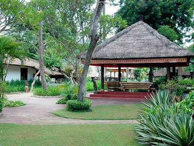 La Taverna Resort & Villas