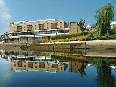 Holiday Inn Brentford Lock
