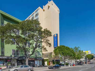 Comfort Inn by the Bay