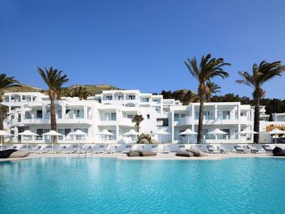 Dimitra Beach Hotel & Suites