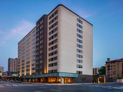 Doubletree Suites by Hilton Minneapolis