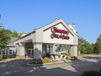 Hampton Inn & Suites Newport News Arpt Oyster Pt